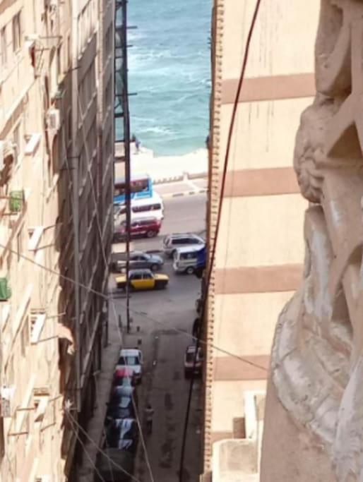 Apartment A Cleopatra Families Only Eabse
